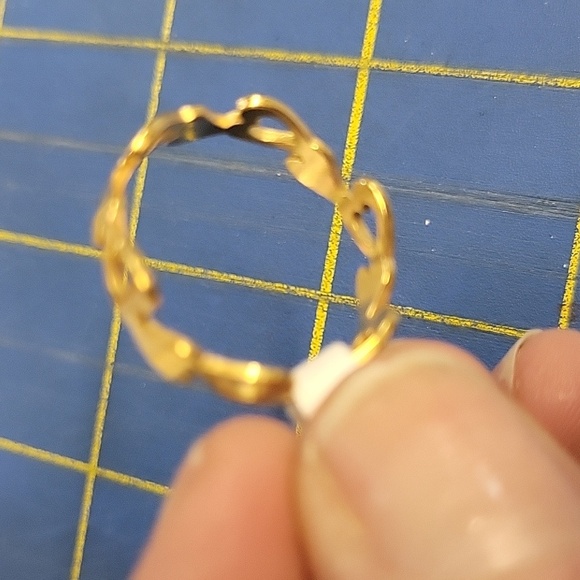 Heart Band Gold-Tone Stainless Steel Ring Size 10 - Picture 4 of 5